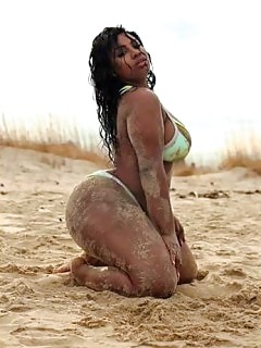 Black Beauties Ebony Maids