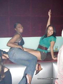 Black Dames Having Fun In The Club